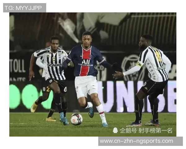 切尔西官方宣布签下谢周三17岁左后卫伊萨阿拉奥助力球队未来发展 切尔西官方宣布签下谢周三17岁左后卫伊萨阿拉奥助力球队未来发展